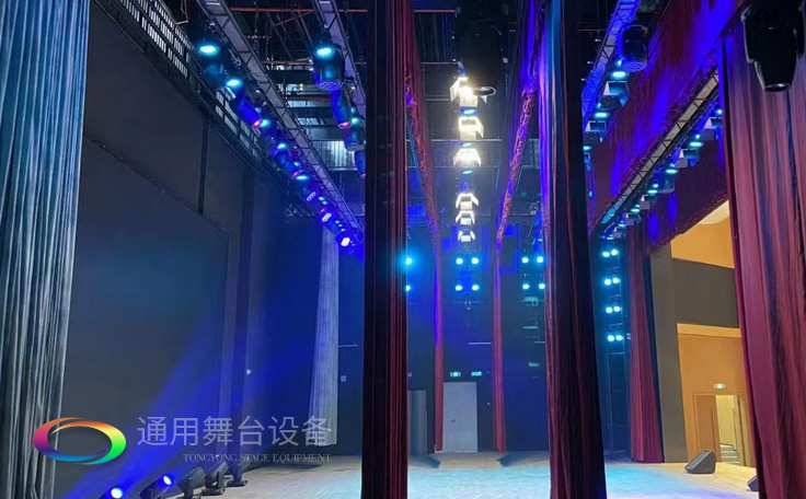 物聯(lián)網(wǎng)、集控等技術(shù)——有效解決舞臺阻燃幕布安全新方案之一